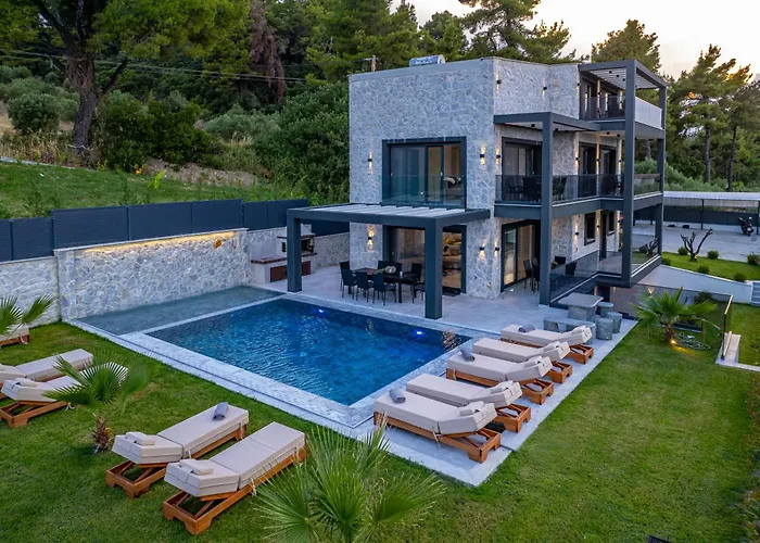 Royal Retreat 波利克罗诺