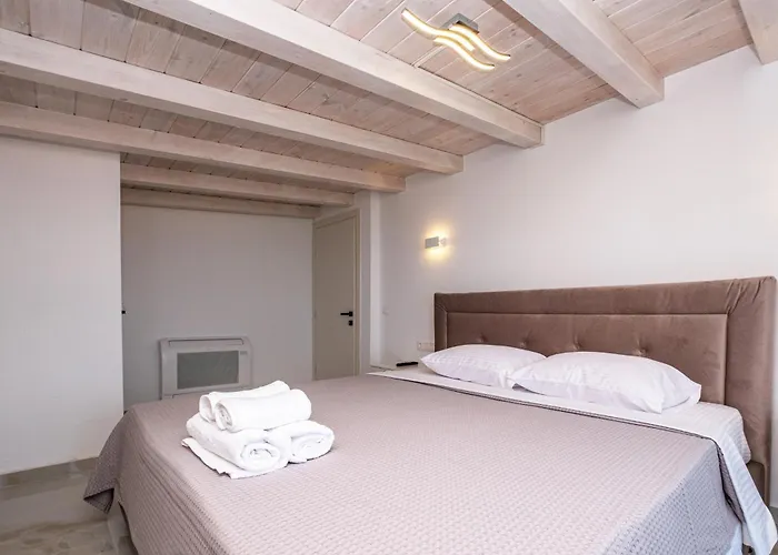 Royal Retreat 别墅 波利克罗诺