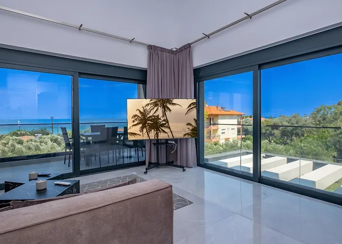 Royal Retreat 波利克罗诺