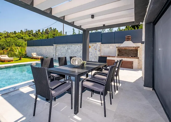 别墅 Royal Retreat *